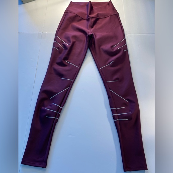 Alo Yoga High waist  Sequence  Legging  Black Plum  Large  NWOT - Picture 4 of 10